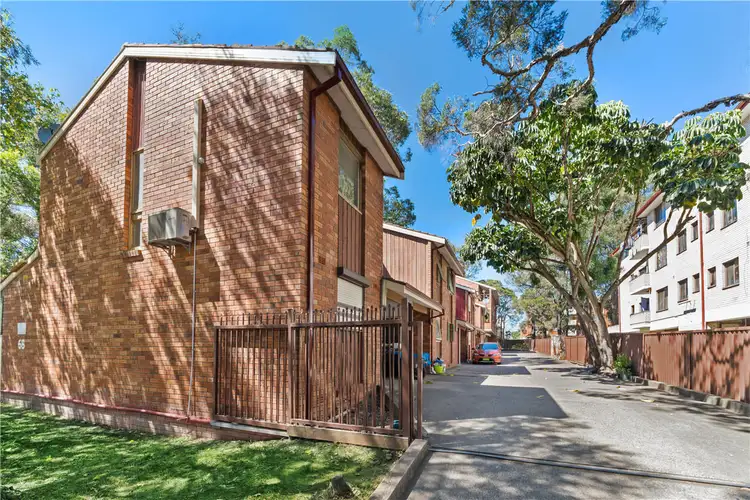 1/68 Hughes Street, Cabramatta NSW 2166