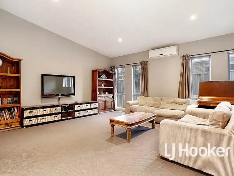 Fifth view of Homely house listing, 8 Fuchsia Crescent, Point Cook VIC 3030