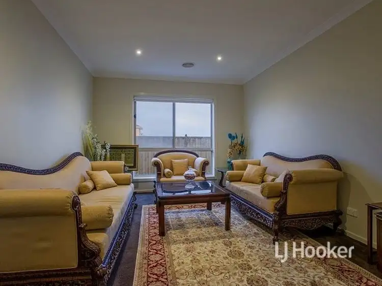 Sixth view of Homely house listing, 7 Sundowner Place, Sanctuary Lakes VIC 3030