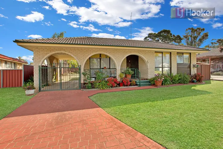 33 Henry Lawson Avenue, Werrington County NSW 2747