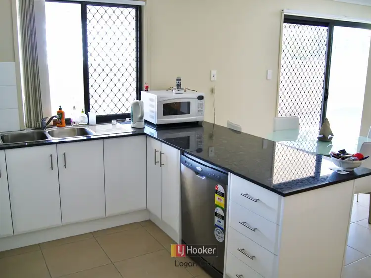 Fifth view of Homely house listing, 10 Brendan Thorne Place, Marsden QLD 4132