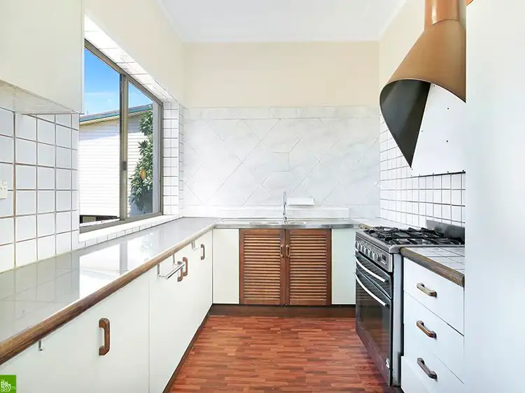 Fourth view of Homely house listing, 9 St Cloud Crescent, Lake Heights NSW 2502