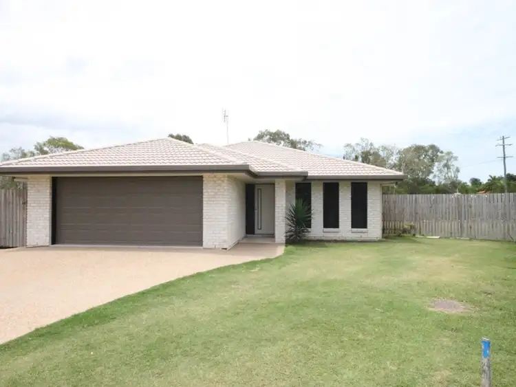 12 Red Emperor Way, Lammermoor QLD 4703
