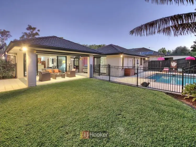 27 Watarrka Drive, Parkinson QLD 4115