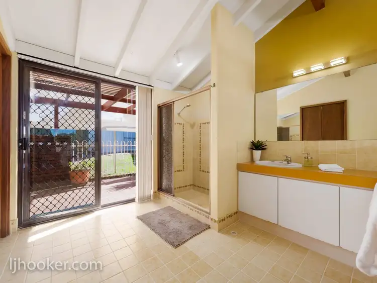 Seventh view of Homely house listing, 11 Doune Place, Willetton WA 6155