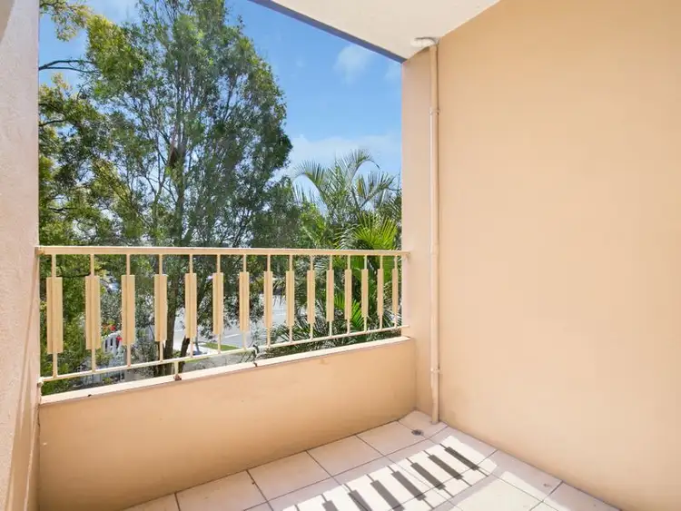 Sixth view of Homely unit listing, 1/102 Kedron Park Road, Wooloowin QLD 4030