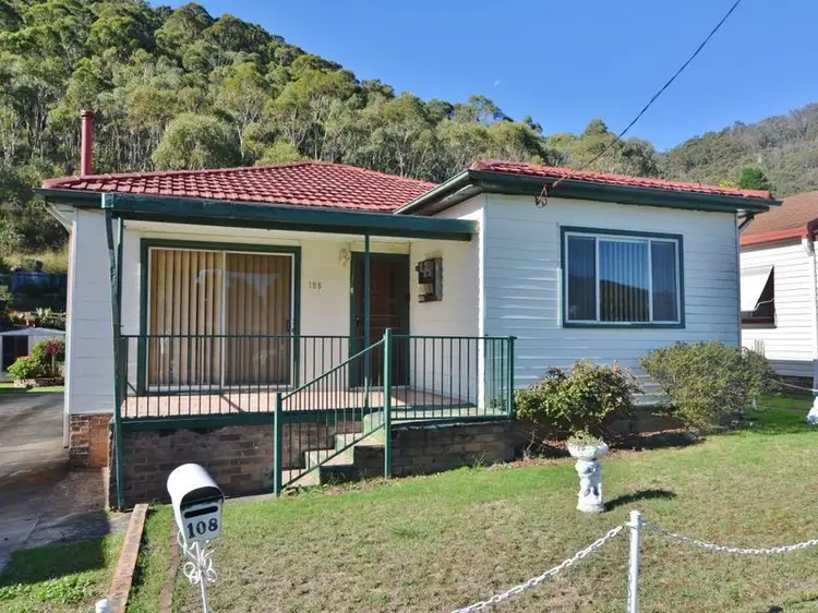108 Sandford Avenue, Lithgow NSW 2790