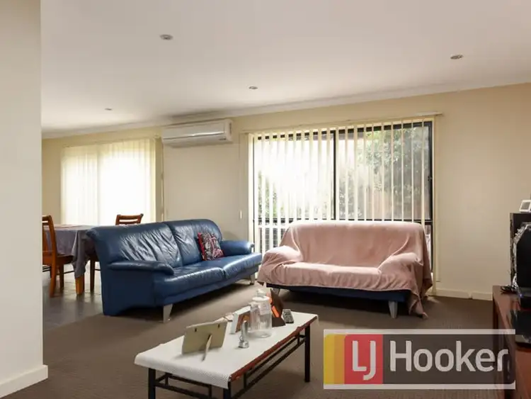 Fifth view of Homely house listing, 2/11 Laburnum Grove, Doveton VIC 3177