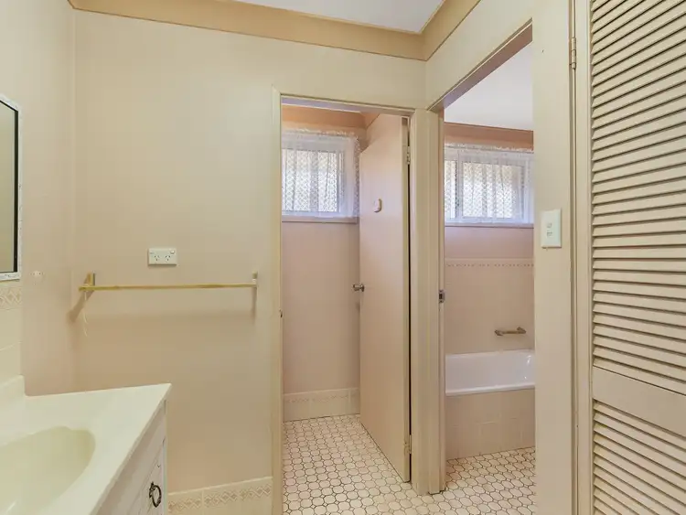 Seventh view of Homely house listing, 8 Lygon Street, Lake Haven NSW 2263