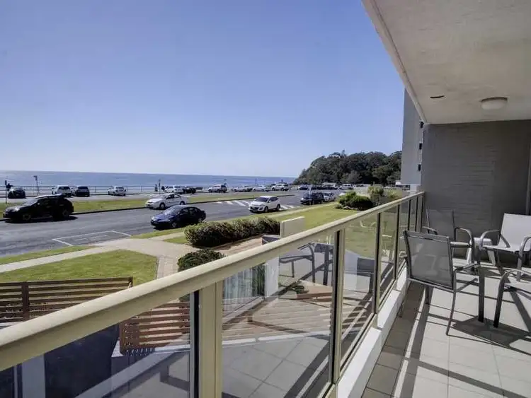 4/2 North Street 'Ebbtide', Forster NSW 2428