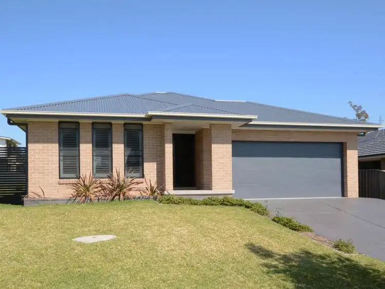 6 Macrae Street, East Maitland NSW 2323