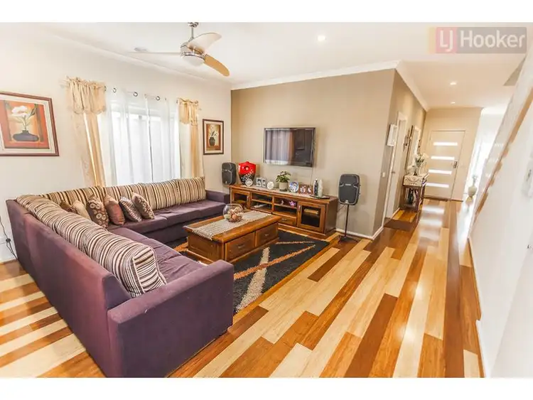 Sixth view of Homely house listing, 44 Baronial Way, Craigieburn VIC 3064