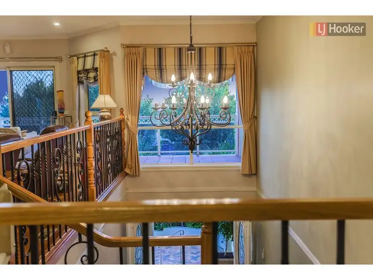 Fifth view of Homely house listing, 18 Excelsior Heights, Craigieburn VIC 3064