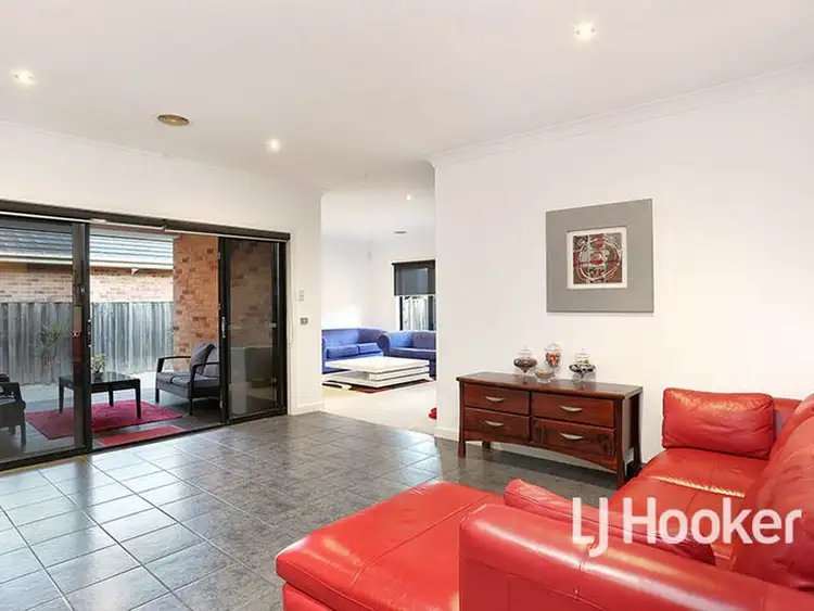 Fourth view of Homely house listing, 5 Crystal Court, Sanctuary Lakes VIC 3030