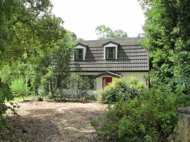 1197 Great Alpine Road, Sarsfield VIC 3875