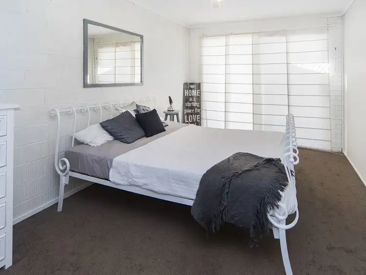 Fifth view of Homely semi-detached listing, 2/82 Kangaroo Avenue, Coombabah QLD 4216