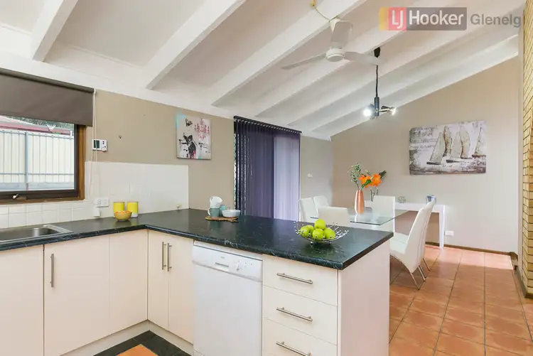 Fifth view of Homely house listing, 18 Mayflower Crescent, Hallett Cove SA 5158