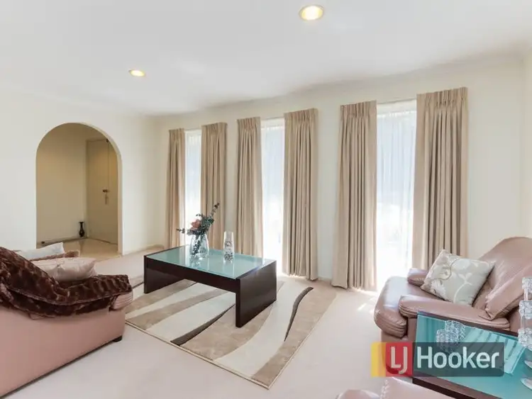 Fifth view of Homely house listing, 9 Wevlin Close, Endeavour Hills VIC 3802