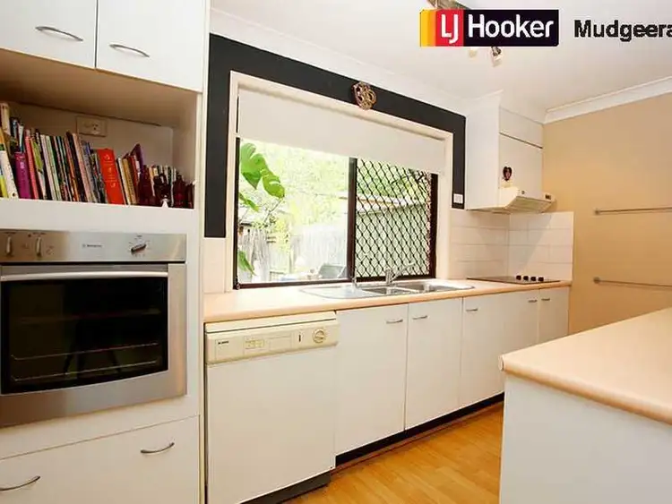 Sixth view of Homely townhouse listing, 23/8-12 Sherwood Close, Mudgeeraba QLD 4213