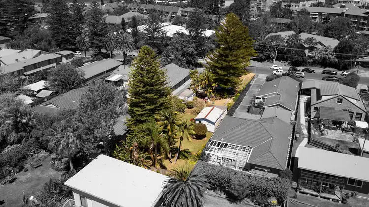 Fourth view of Homely house listing, 8 Seabeach Avenue, Mona Vale NSW 2103