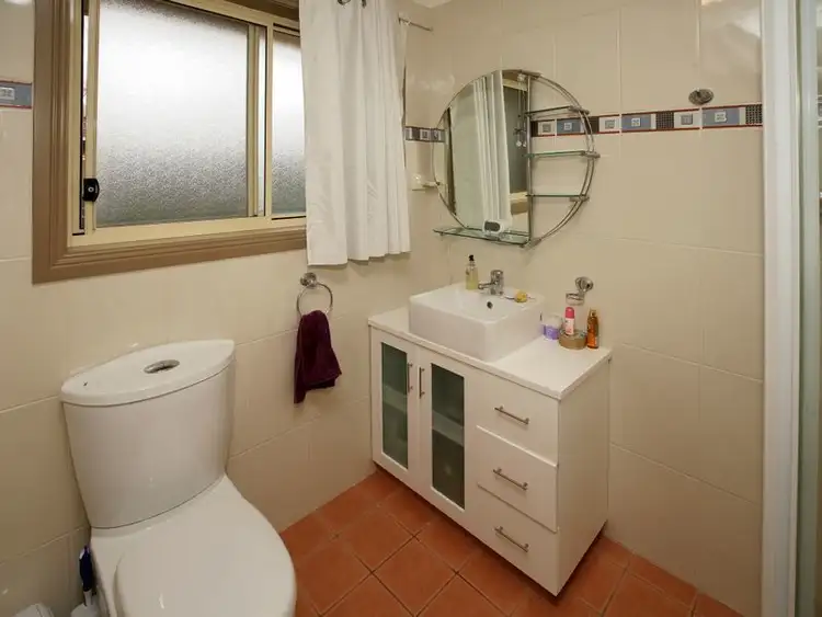 Sixth view of Homely villa listing, 2/370 Lake Albert Road, Kooringal NSW 2650