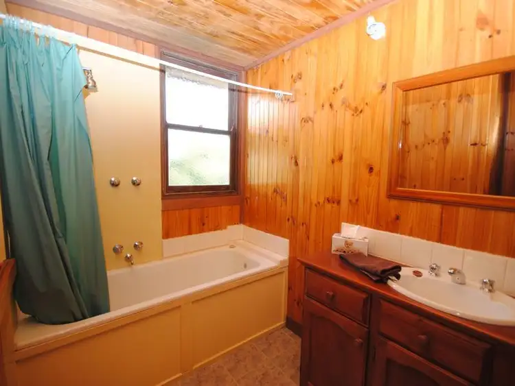 Seventh view of Homely house listing, 27 Centre Avenue, Eildon VIC 3713