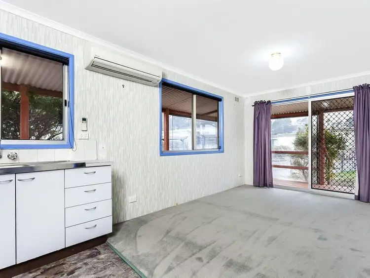 Second view of Homely house listing, 6 Conifer Avenue, Symonston ACT 2609