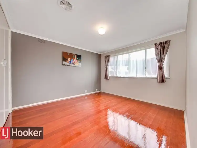 Fourth view of Homely house listing, 9 CARLYON CRT, Springvale VIC 3171