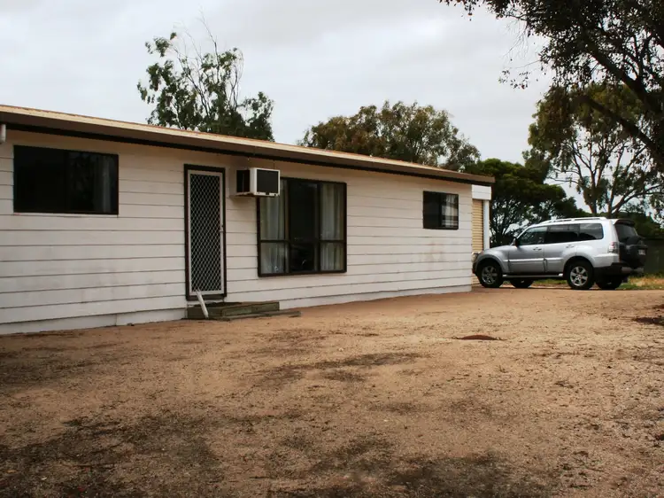 14 Mesnil Drive, Port Clinton SA 5570
