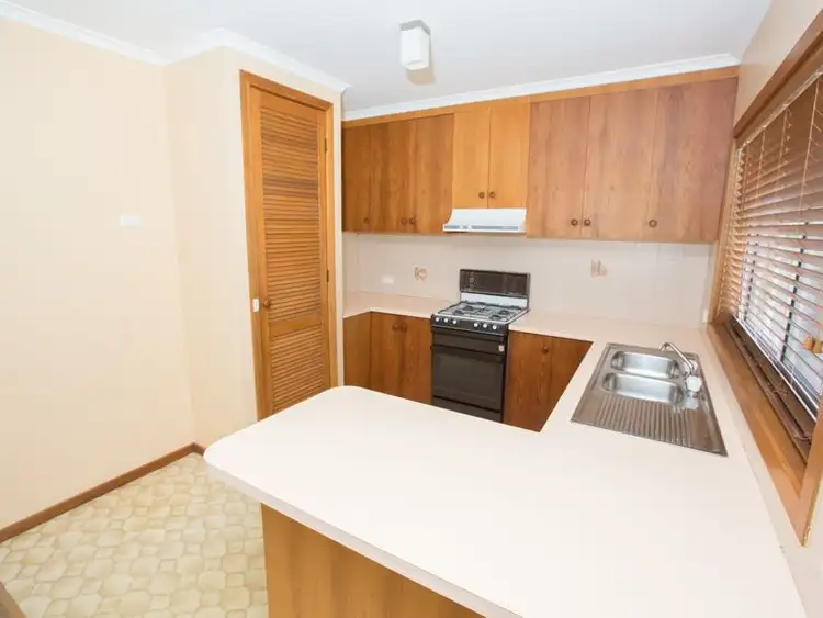 Sixth view of Homely townhouse listing, 2/10 Ledger Court, Benalla VIC 3672