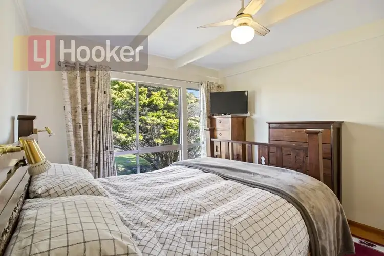 Sixth view of Homely house listing, 7 Hillcrest Avenue, Bateau Bay NSW 2261