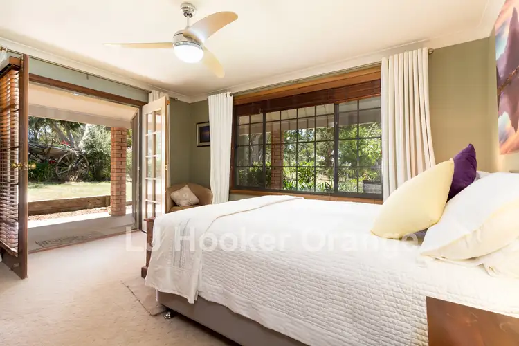 Fifth view of Homely house listing, 10 Don Peters Place, Orange NSW 2800