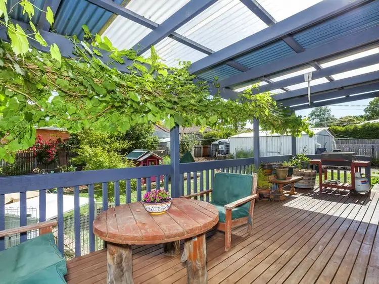 72 Armstrong Crescent, Holt ACT 2615