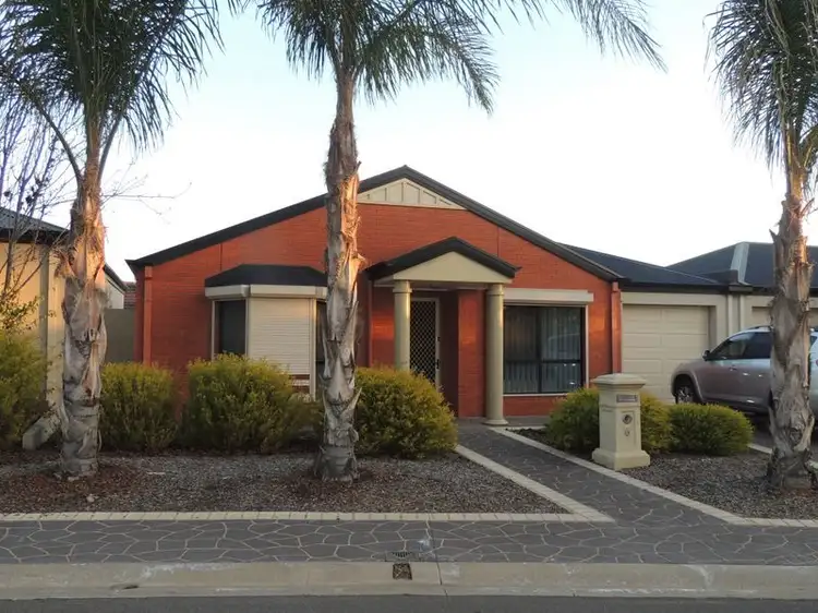 Main view of Homely townhouse listing, 6 Betts Court, Swan Hill VIC 3585
