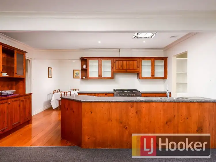 Second view of Homely house listing, 4 Regent Court, Frankston VIC 3199