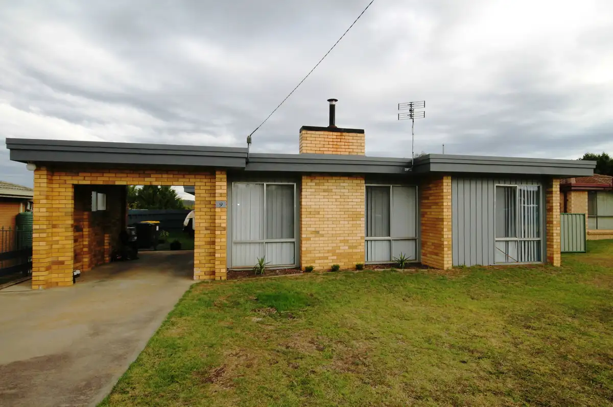 Main view of Homely house listing, 9 Coggan Place, Inverell NSW 2360