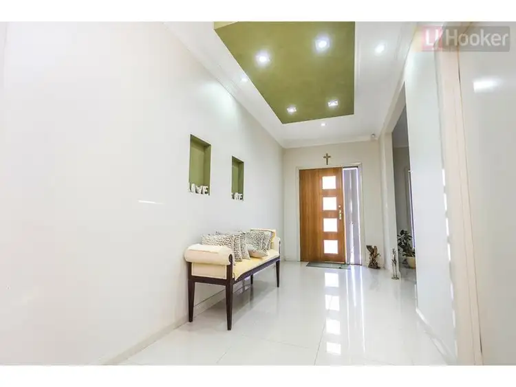 Fifth view of Homely house listing, 1 Jirrahlinga Terrace, Craigieburn VIC 3064