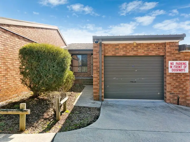 Main view of Homely townhouse listing, 2/24 Carrington Street, Queanbeyan NSW 2620