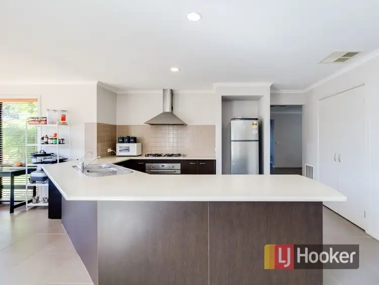 Seventh view of Homely house listing, 10 Ernest Crescent, Narre Warren South VIC 3805