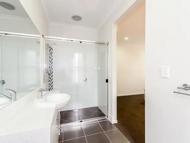 Sixth view of Homely house listing, 2 Bushlark Place, New Auckland QLD 4680