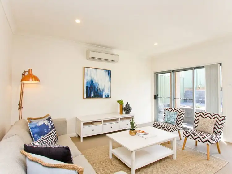 2/36 Robertson Road, Valentine NSW 2280