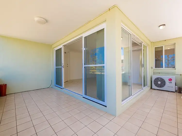 Sixth view of Homely unit listing, 3/194 Marine Parade, Labrador QLD 4215