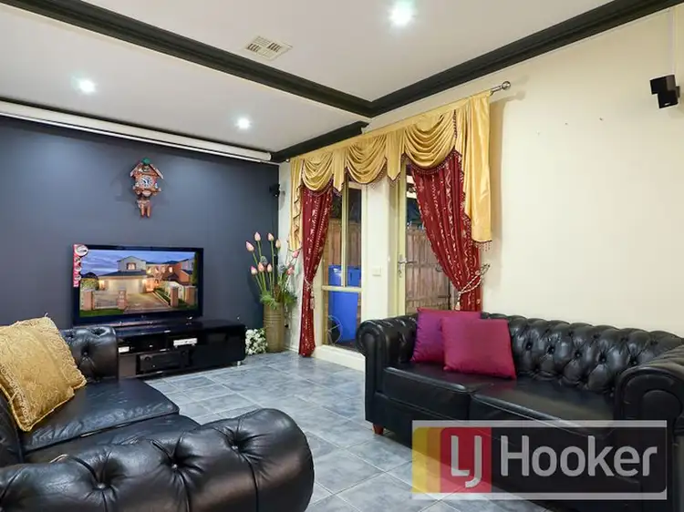 Third view of Homely house listing, 8 Tegans Close, Hallam VIC 3803