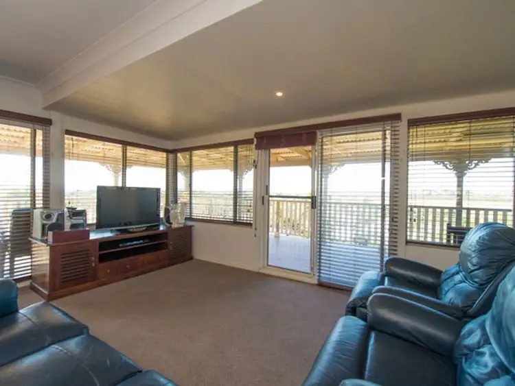 Fifth view of Homely house listing, 4 Adelaide Street, South Gladstone QLD 4680