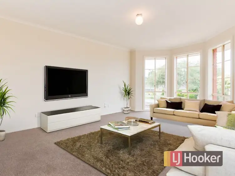 Sixth view of Homely house listing, 5 Wittenberg Court, Narre Warren VIC 3805