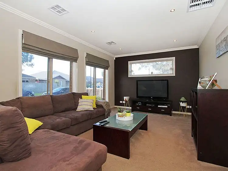 Second view of Homely house listing, 21 Jondarvan Drive, Mernda VIC 3754
