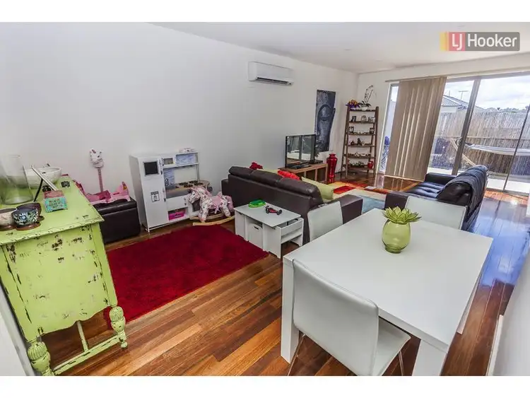 Fourth view of Homely townhouse listing, 5/15 Grattan Cove, Craigieburn VIC 3064