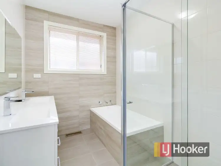 Sixth view of Homely house listing, 11 Daffodil Court, Endeavour Hills VIC 3802