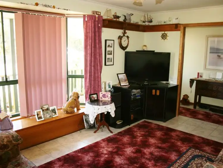 Fourth view of Homely house listing, 10 McPharlin Avenue, Port Vincent SA 5581