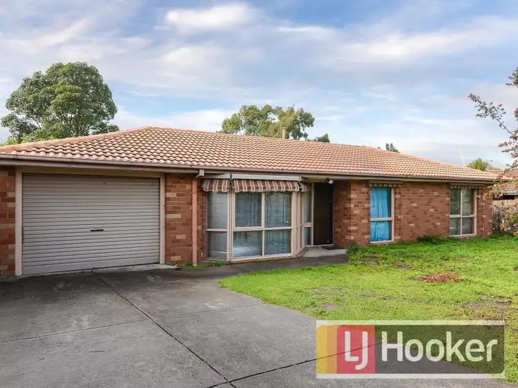 4 Weeden Crescent, Hallam VIC 3803